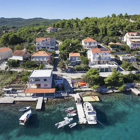 Captain's Sokol Villa Lumbarda
